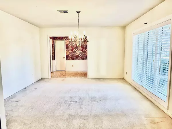 Nassau Bay, TX 77058,18623 Martinique DR