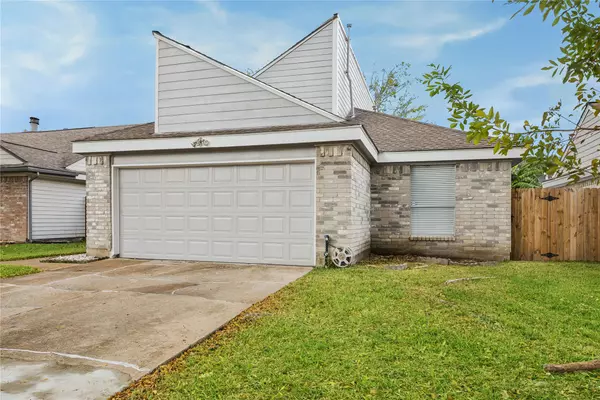 13838 Beech Hollow LN, Houston, TX 77082