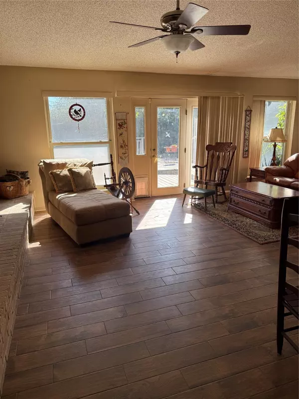 Baytown, TX 77520,501 Pin Oak DR