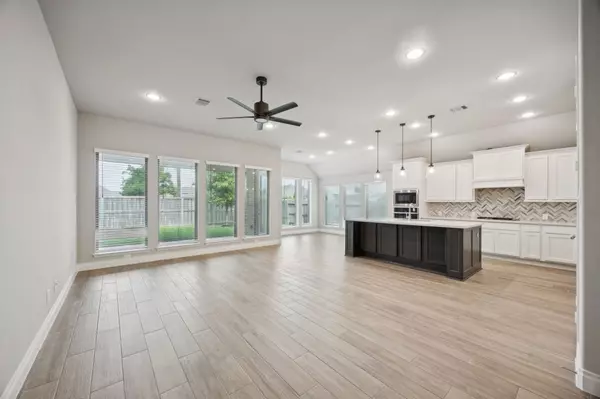 12502 Kinmundy LN, Richmond, TX 77407