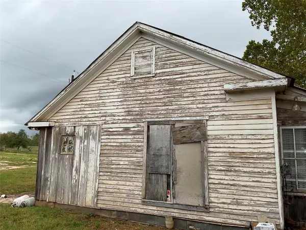 Gonzales, TX 78629,14394 US Highway 90a W