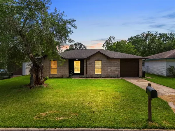 Friendswood, TX 77546,16902 Tibet RD