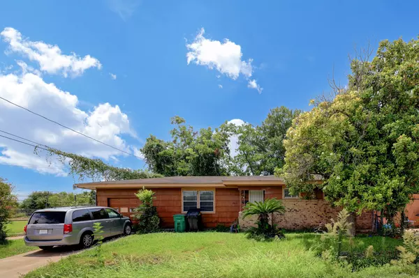 4438 Wylie ST, Houston, TX 77026