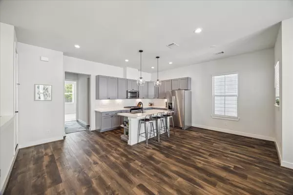 Houston, TX 77091,5723 White Magnolia ST
