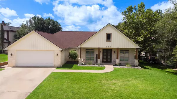308 Brookhollow DR, Huntsville, TX 77340