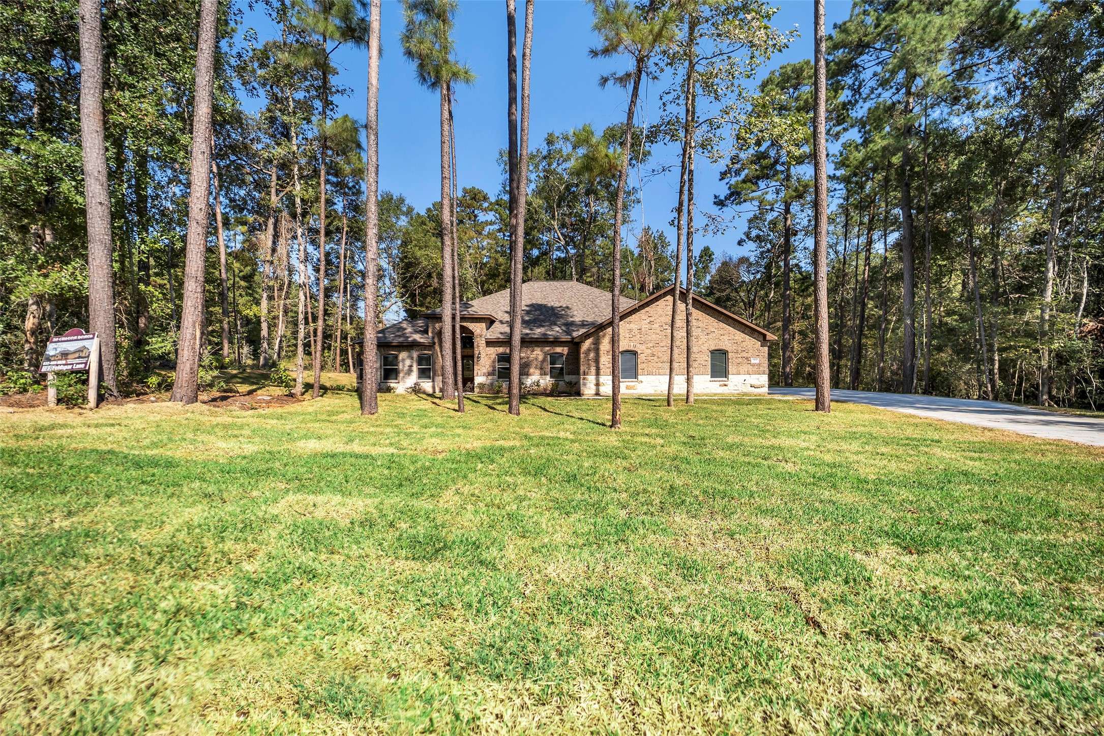 162 Bighorn RD, New Waverly, TX 77358