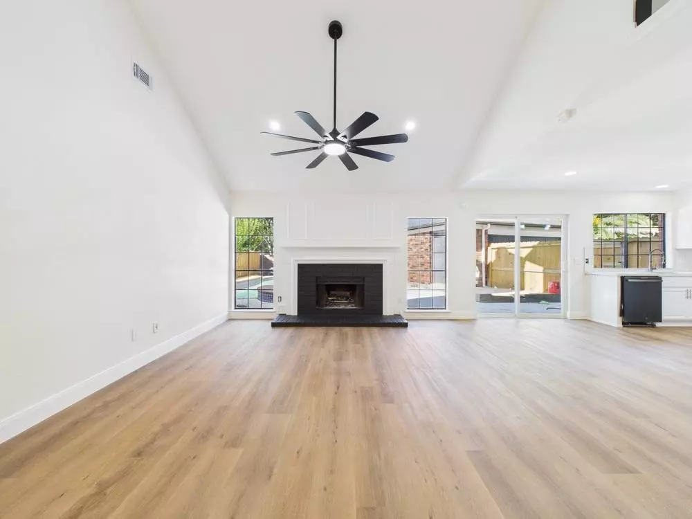 League City, TX 77573,2012 Catamaran DR