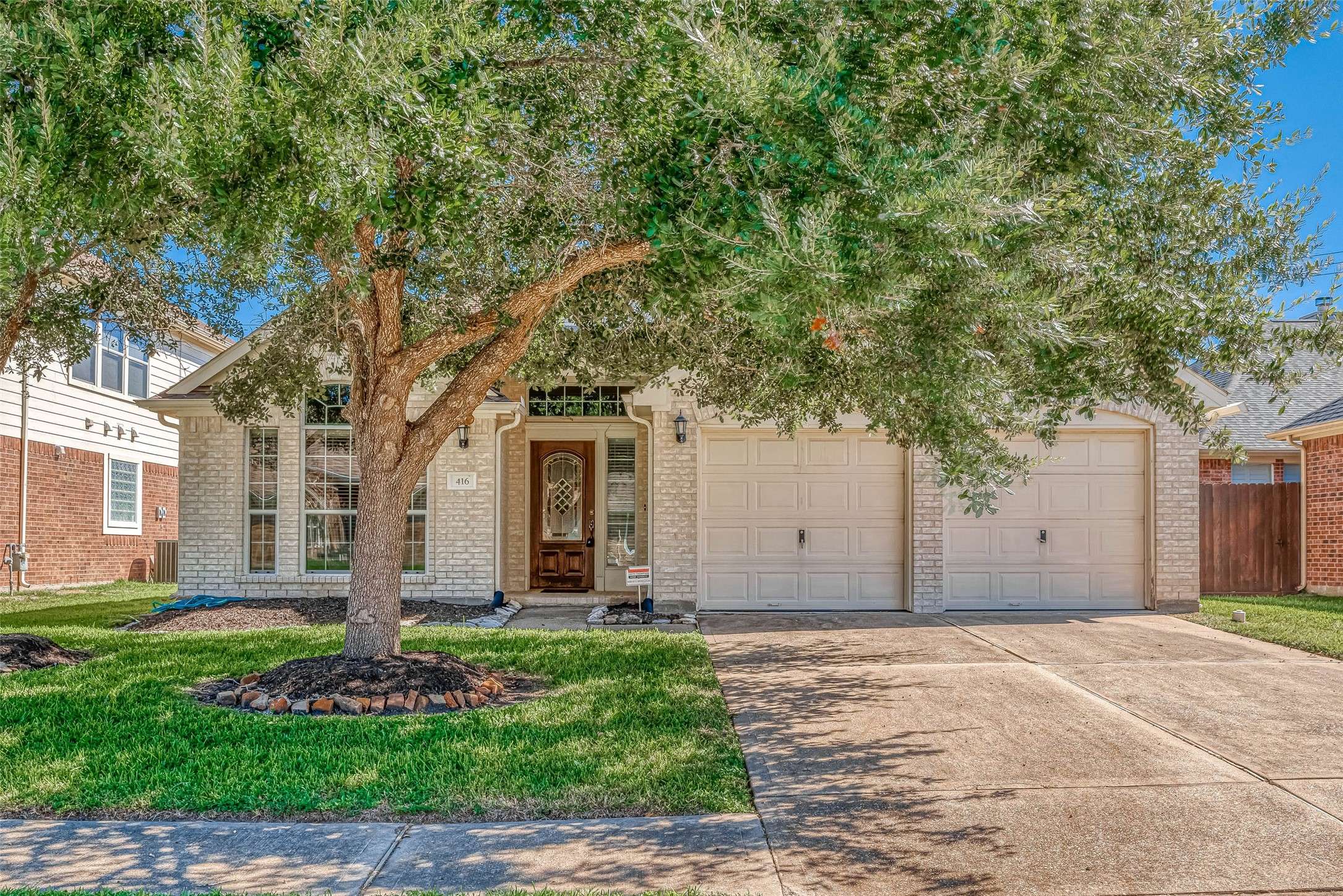 416 Twin Timbers LN,  League City,  TX 77565