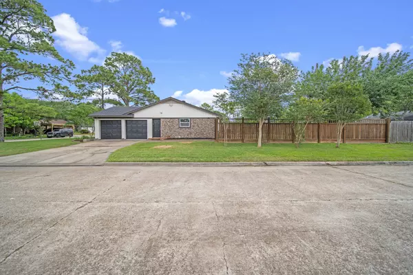 League City, TX 77573,3201 Whitesail DR