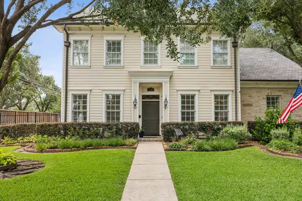 1730 Hewitt DR, Houston, TX 77018