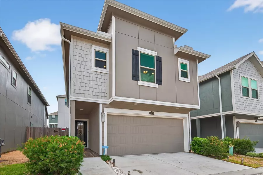 11911 Briarwood Hill Way, Houston, TX 77051