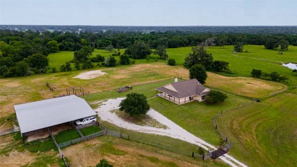 3817 Hardy RD, Madisonville, TX 77864