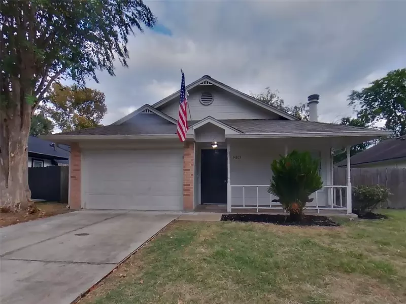 14202 Clear Forest DR, Sugar Land, TX 77498