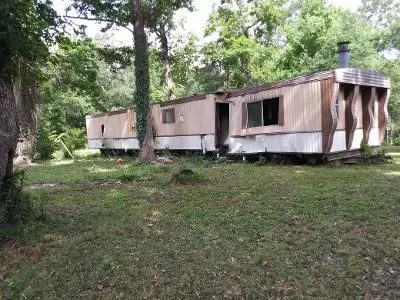 400 Friar Tuck RD, Shepherd, TX 77371