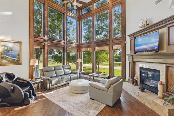 Montgomery, TX 77356,90 Greenview ST