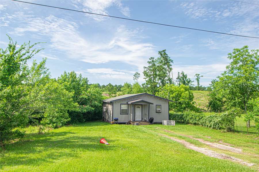 130 Magnolia CV, Onalaska, TX 77360
