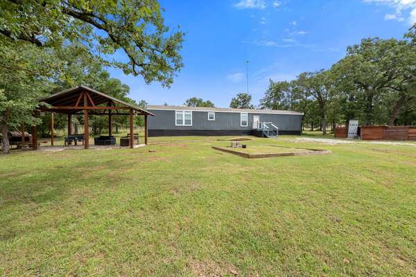 319 Berry Creek DR, Caldwell, TX 77836