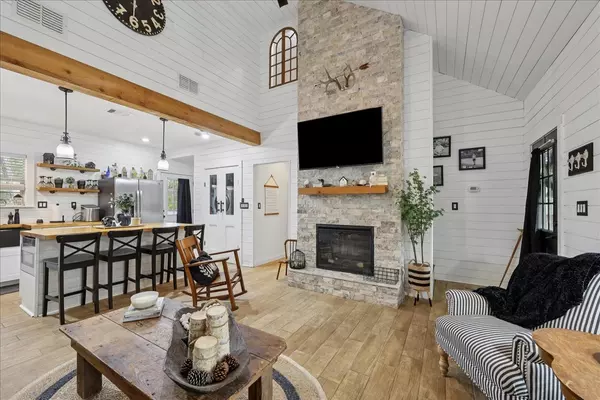 Brookeland, TX 75931,119 Sycamore DR