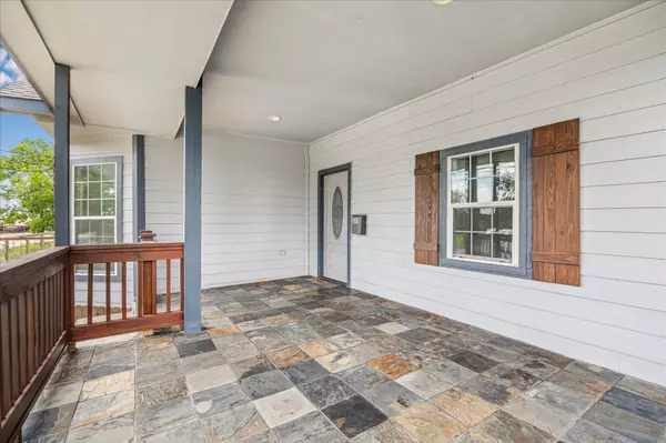 Houston, TX 77023,3811 Walker ST