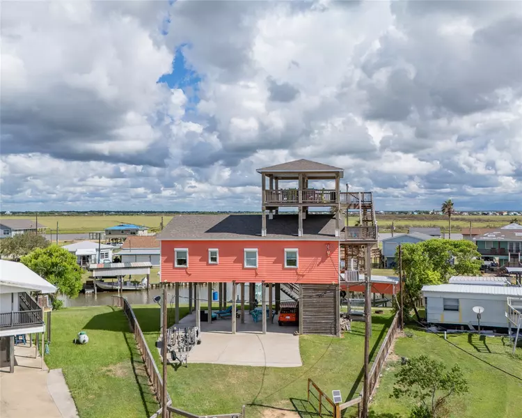 1056 County Road 202, Sargent, TX 77414
