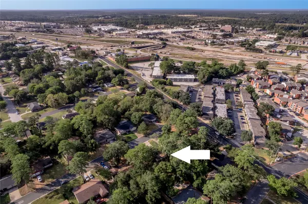 Huntsville, TX 77320,2712 Chimney Rock RD