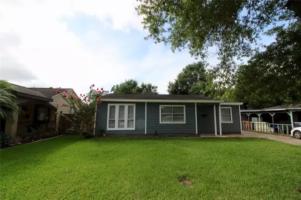 2602 Wentworth LN, Pasadena, TX 77506