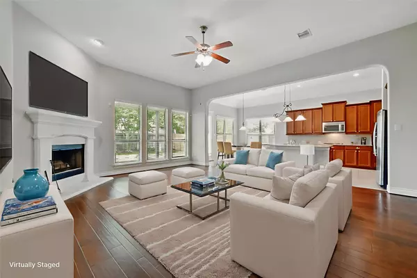 2106 Wild Peregrine CIR, Katy, TX 77494