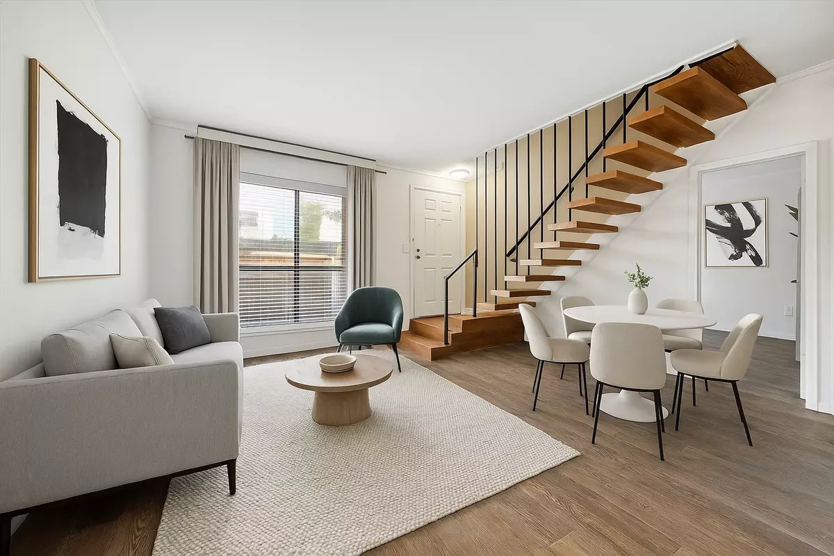 Houston, TX 77079,811 Threadneedle ST #282