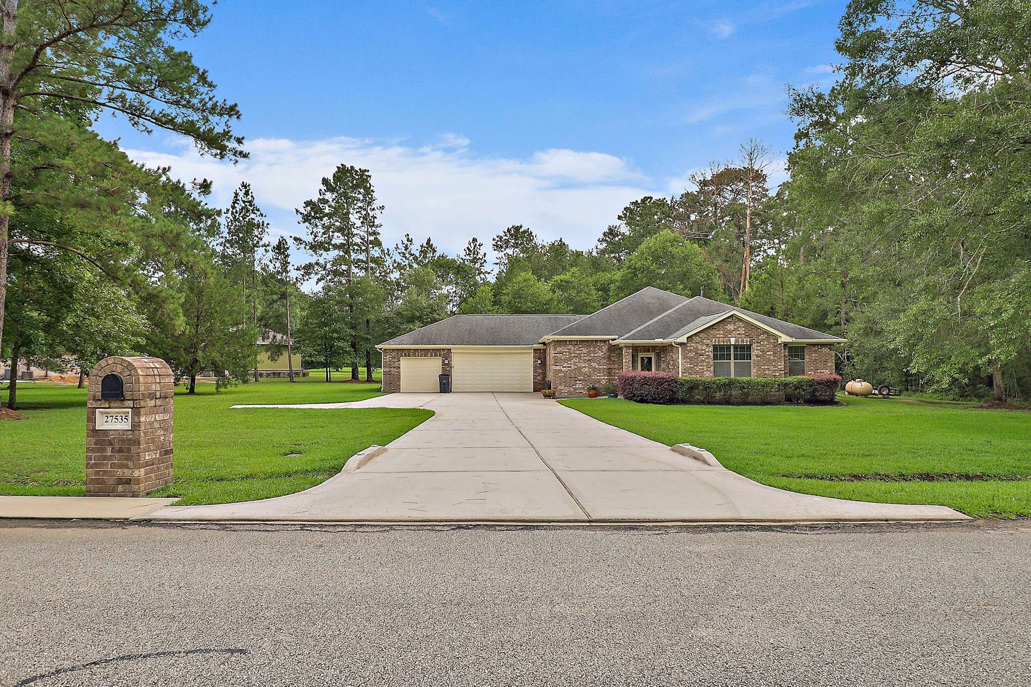 Huffman, TX 77336,27535 Golf View LN