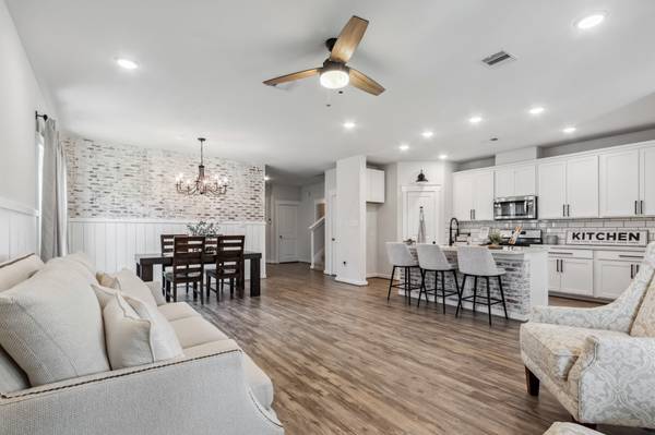 40569 Mostyn Lake DR, Magnolia, TX 77354
