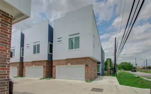 2549 Hollister ST, Houston, TX 77080