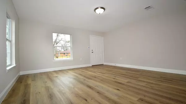 Channelview, TX 77530,16206 Pine ST