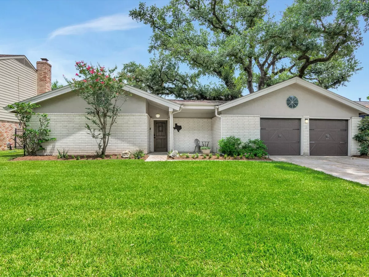 Houston, TX 77043,11306 Valley Stream DR