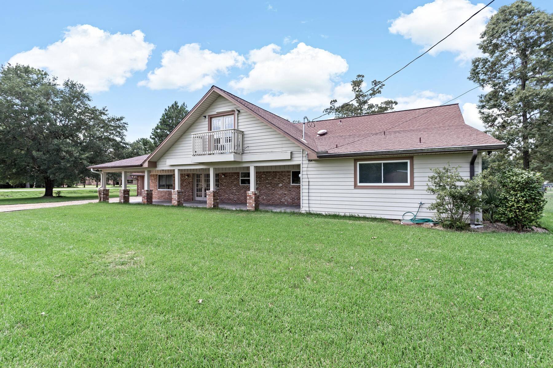 Sour Lake, TX 77659,103 Pinecone LN