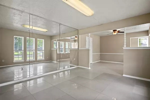 Houston, TX 77066,4735 Charade DR