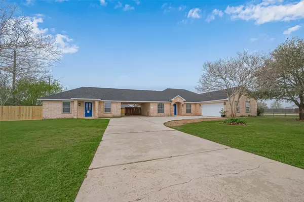 11002 Leah Elizabeth DR, Needville, TX 77461