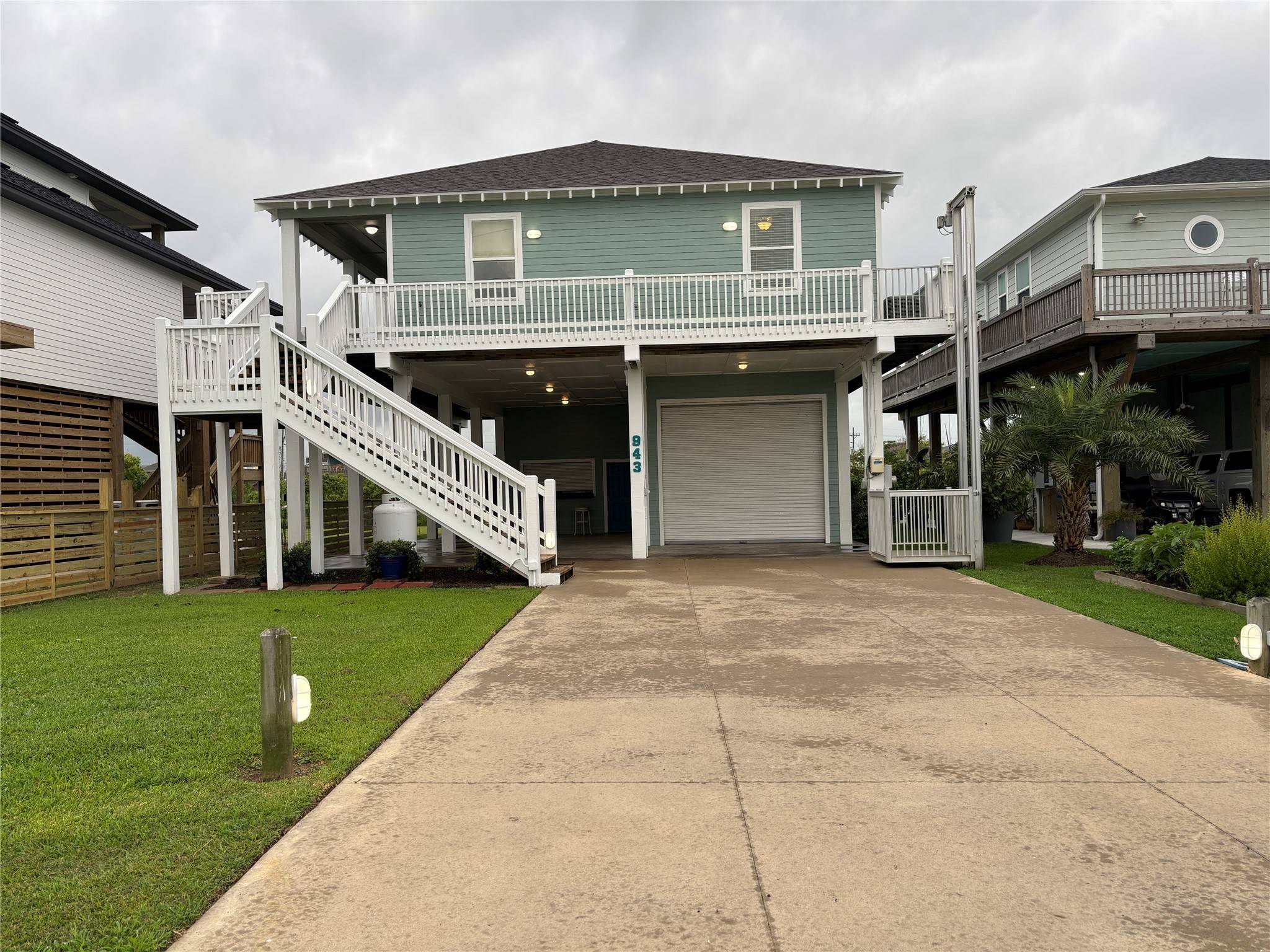 Crystal Beach, TX 77650,943 Sand Dune DR