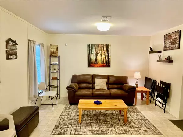 Livingston, TX 77351,190 Russell LN