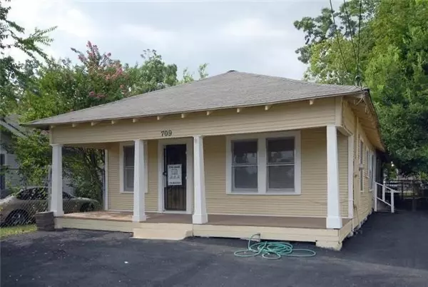 709 N Loop, Houston, TX 77022