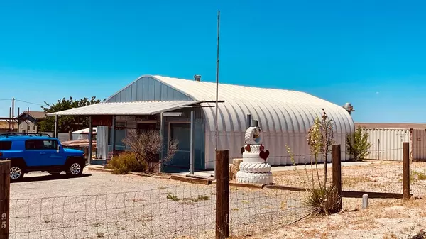 Marfa, TX 79843,1613 San Antonio St