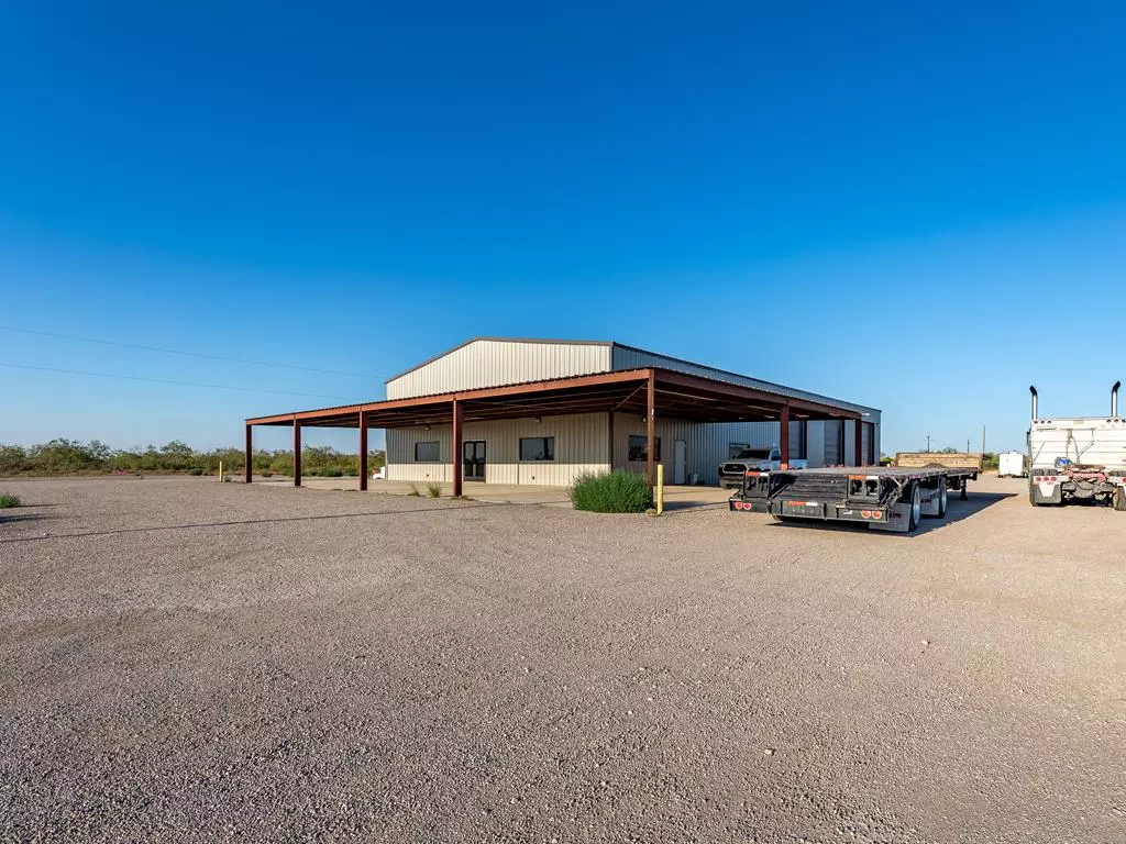 Midland, TX 79706,6707 County Rd 1065