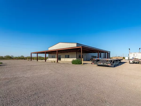Midland, TX 79706,6707 County Rd 1065