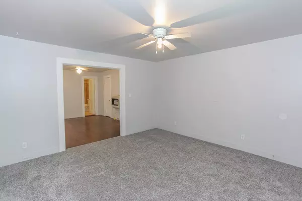 Big Spring, TX 79720,1513 Scurry St