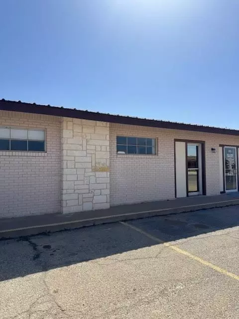 Fort Stockton, TX 79735,612 Main St