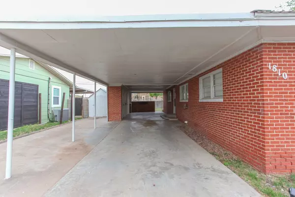 Big Spring, TX 79720,1810 Benton