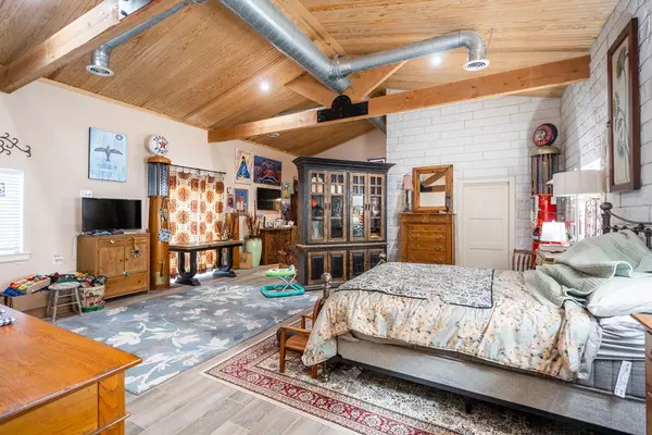 Midland, TX 79706,5904 Hwy 80