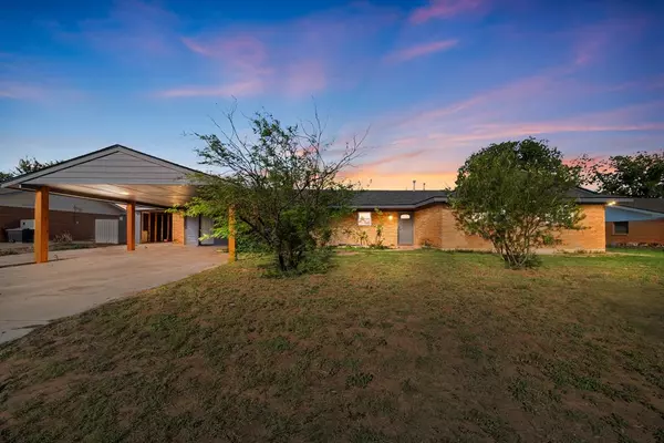 Big Spring, TX 79720,204 Heaton Road