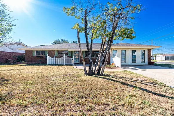 4623 Pasadena Dr, Midland, TX 79703