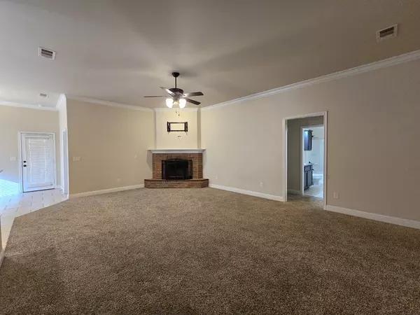 Midland, TX 79705,6913 Redbud Ct