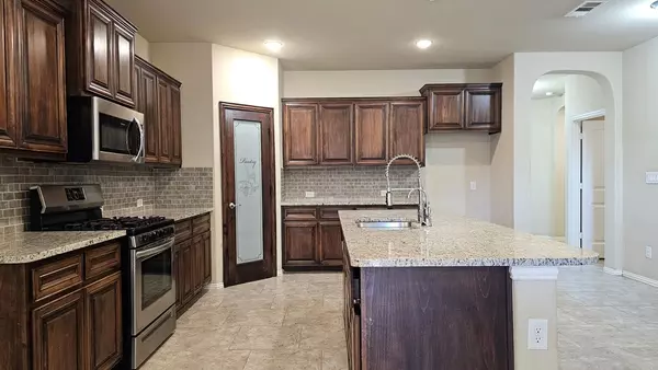 Midland, TX 79706,6613 Hall of Fame